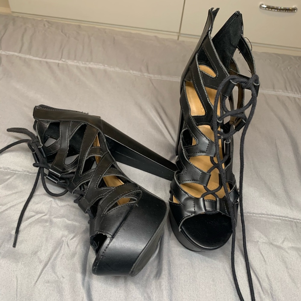 Sexy black heels